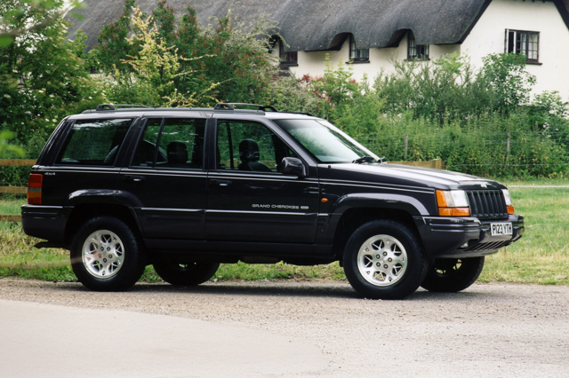 Grand Cherokee in snow, 1996 UK press
